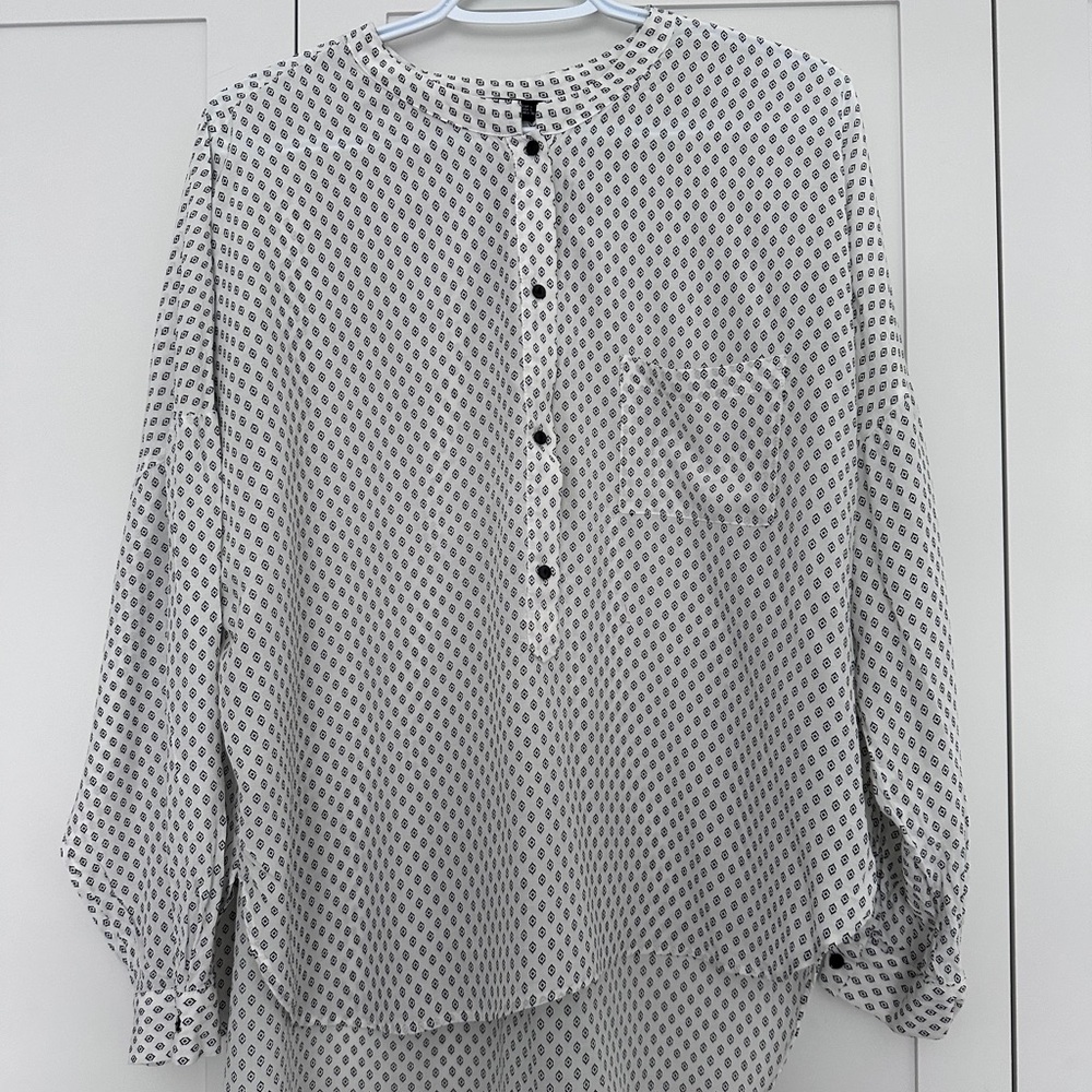 Zara Diamond Pattern  Button-Up Blouse